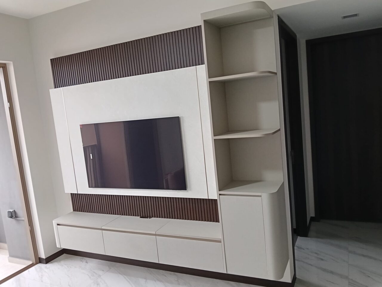 Living TV feature wall in daylight