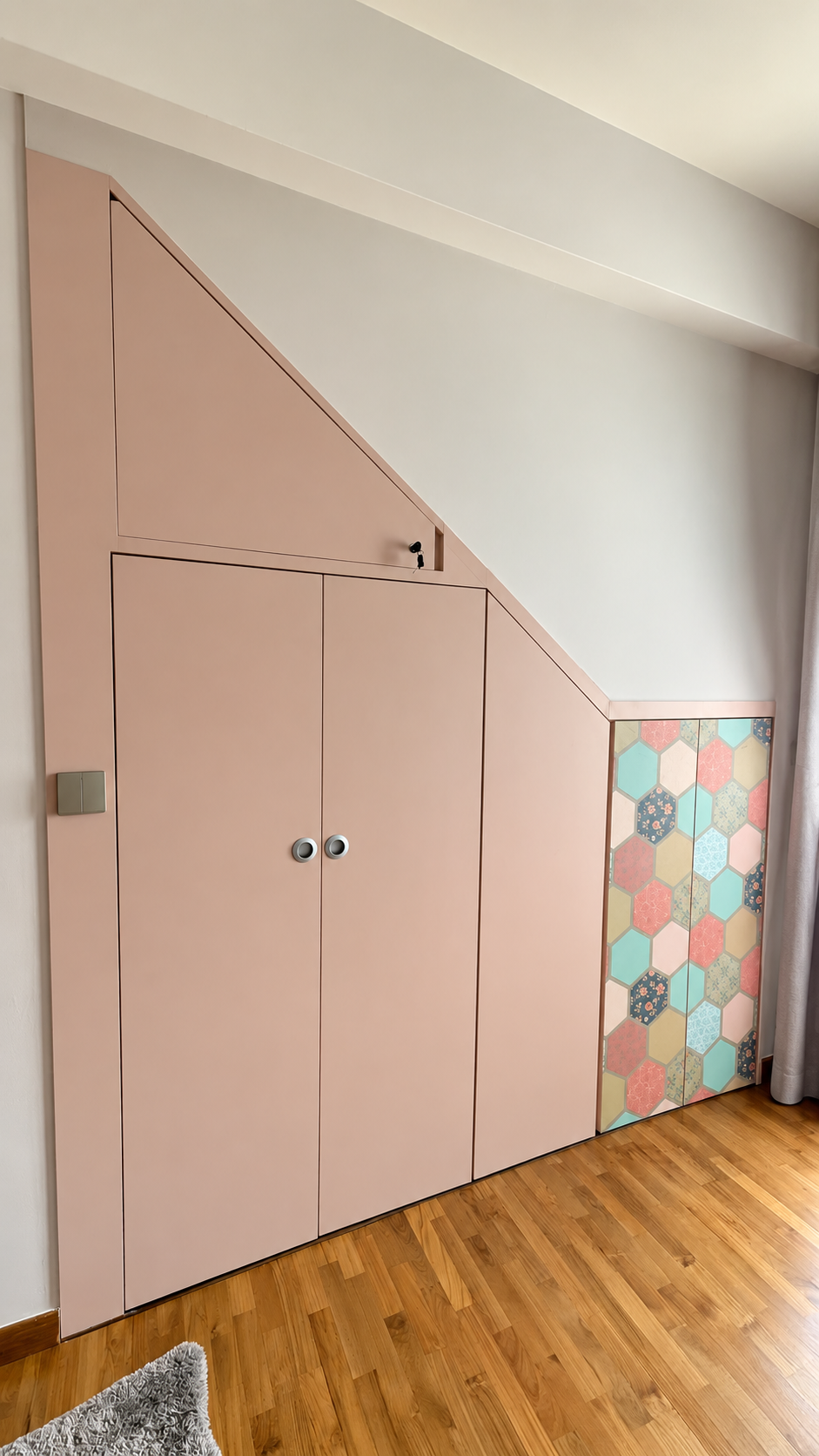 Pink stair wardrobe with hexagonal mini-wardrobe