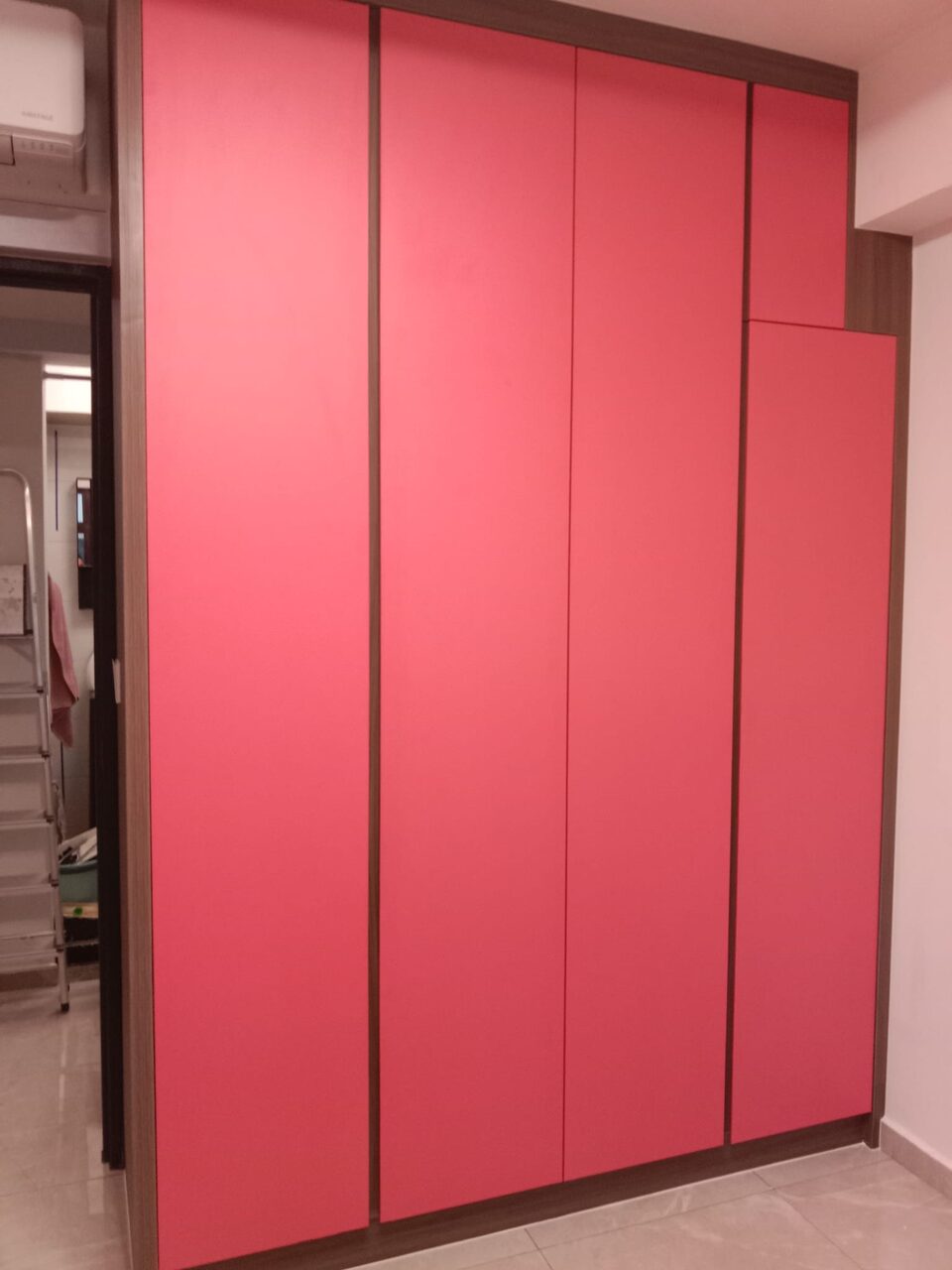 Coral bedroom wardrobe with oak frame